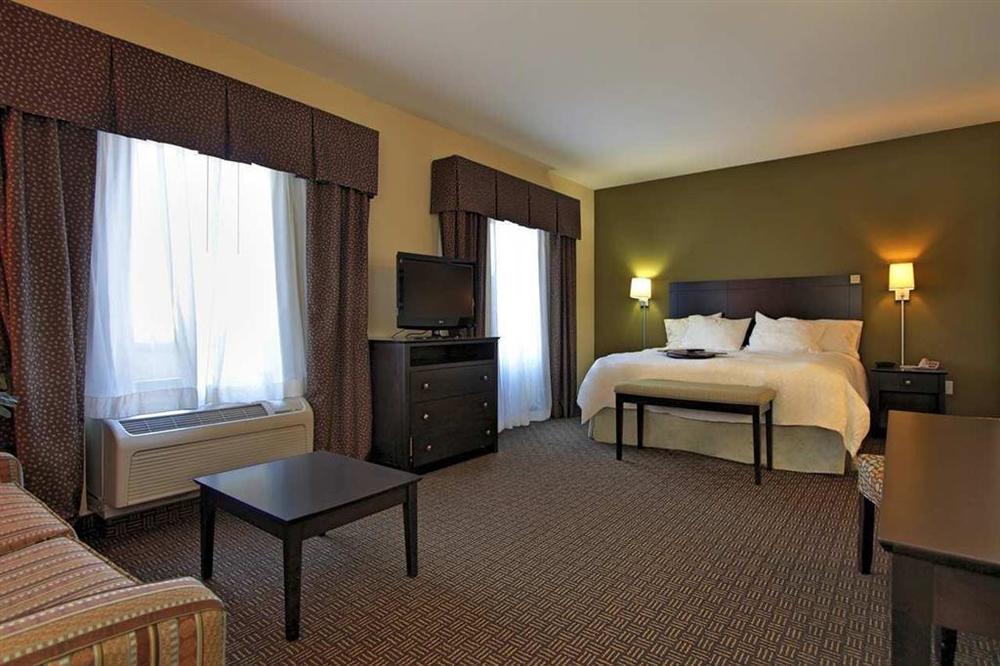 Hampton Inn & Suites Danville Room photo